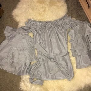 NWOT ruffle sleeve top